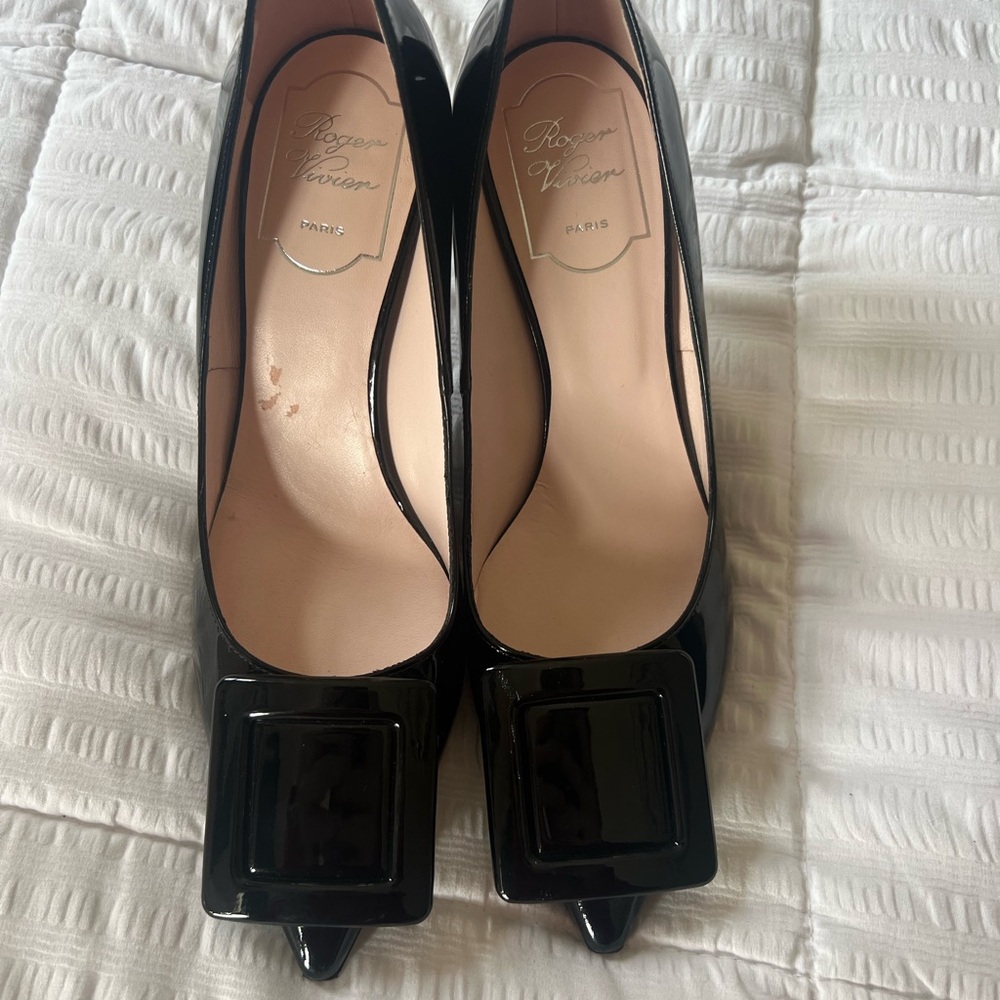 Roger Vivier 65MM Patent Leather Pumps - Picture 5 of 6